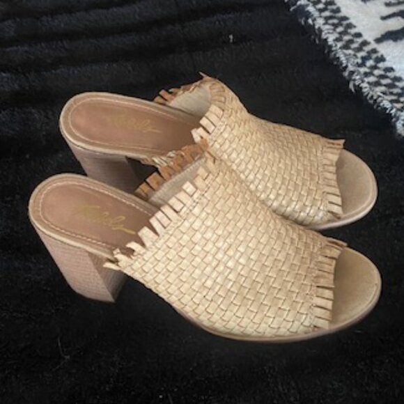 Woven stacked heels - Picture 1 of 2